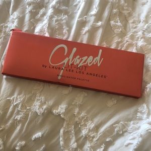 NIB Glazed Lit Kit | Laura Lee Los Angeles | Light to Medium Highlighter Palette